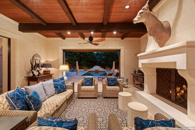 200 GENESEO RD, Terrell Hills, TX 78209