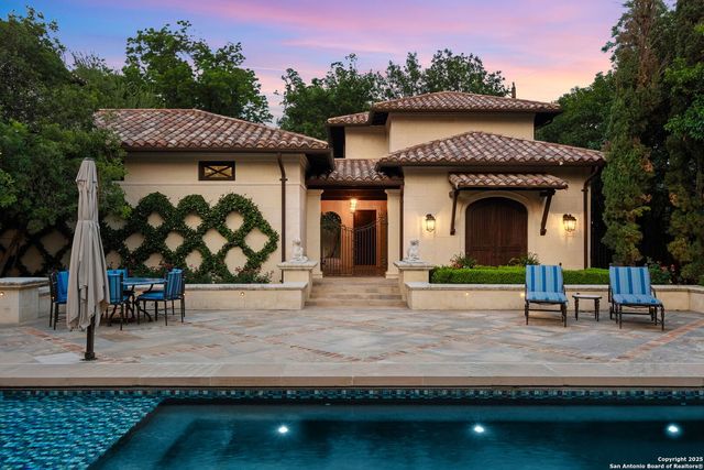 200 GENESEO RD, Terrell Hills, TX 78209