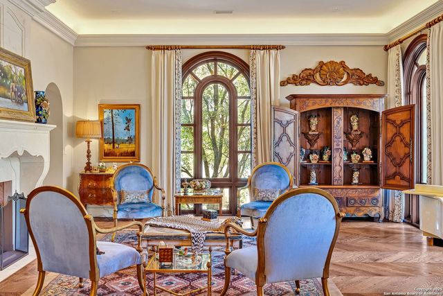 200 GENESEO RD, Terrell Hills, TX 78209