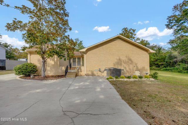 103 Herring Drive, Southport, NC 28461