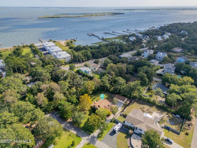 103 Herring Drive, Southport, NC 28461