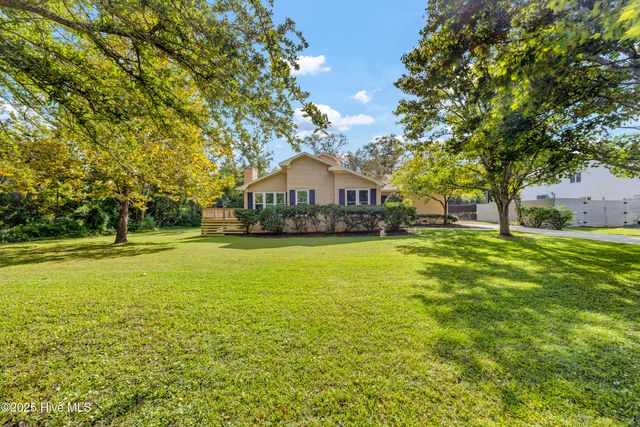 103 Herring Drive, Southport, NC 28461