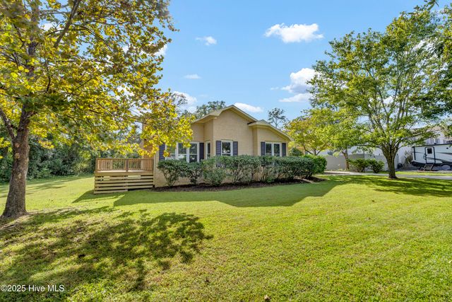 103 Herring Drive, Southport, NC 28461