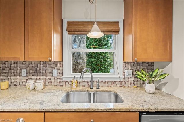 1629 Ardsley Street, Winston-salem, NC 27103