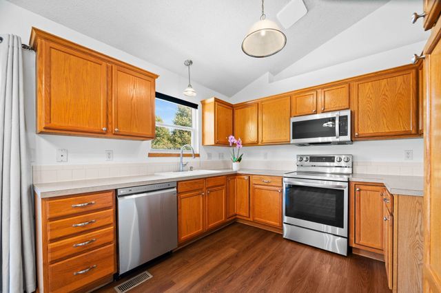 4405 E Falcon St, Wichita, KS 67220