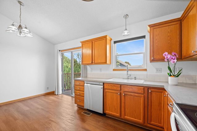 4405 E Falcon St, Wichita, KS 67220