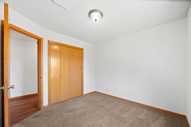 4405 E Falcon St, Wichita, KS 67220