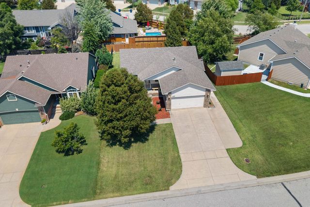 4405 E Falcon St, Wichita, KS 67220