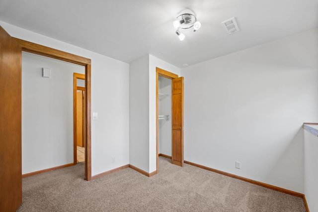 4405 E Falcon St, Wichita, KS 67220