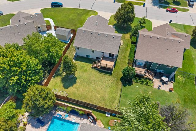 4405 E Falcon St, Wichita, KS 67220