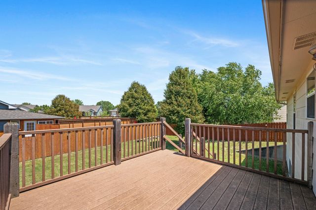 4405 E Falcon St, Wichita, KS 67220