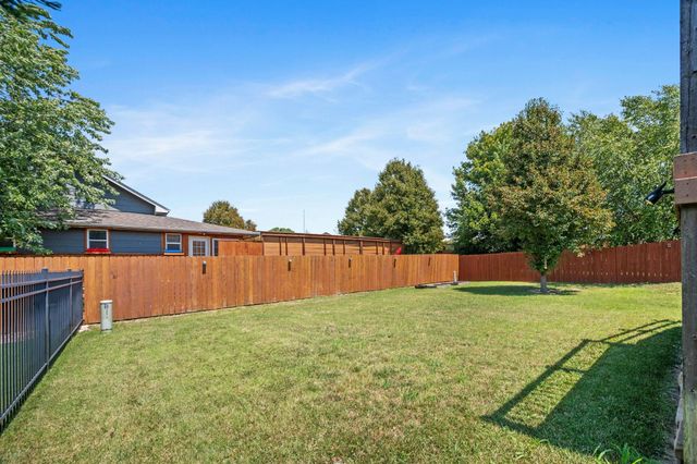 4405 E Falcon St, Wichita, KS 67220