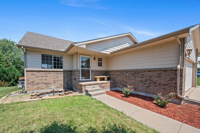 4405 E Falcon St, Wichita, KS 67220
