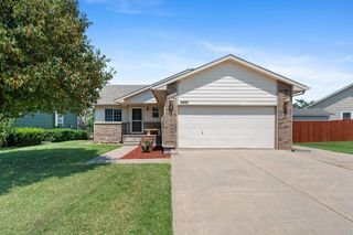 4405 E Falcon St, Wichita, KS 67220