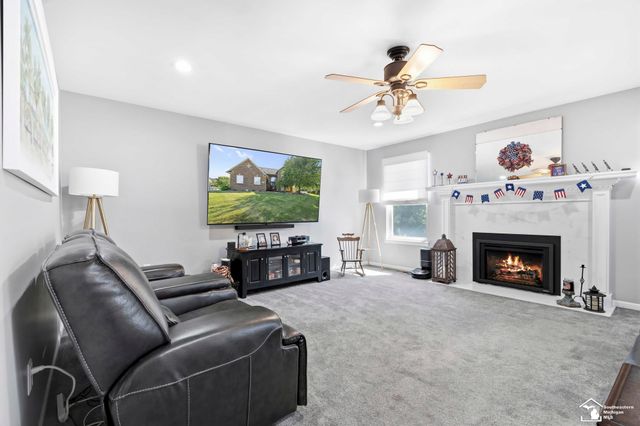 27012 Mary Court, Flat Rock, MI 48134
