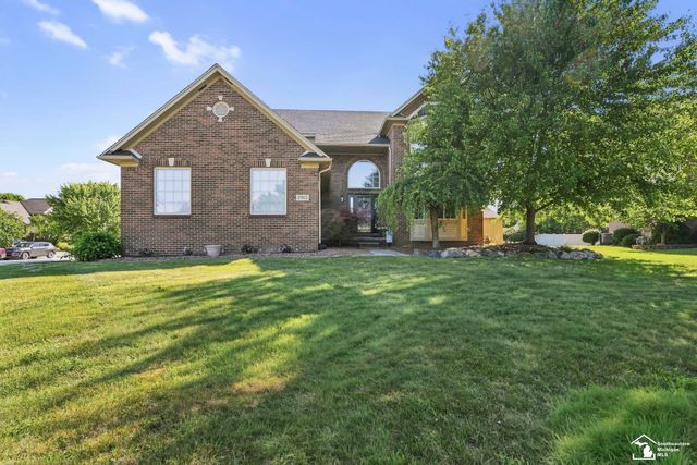 27012 Mary Court, Flat Rock, MI 48134