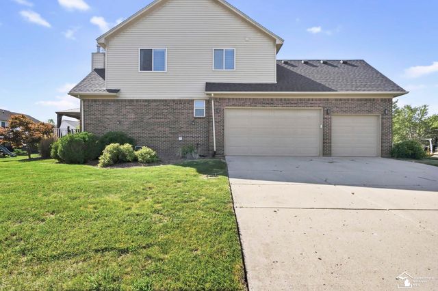 27012 Mary Court, Flat Rock, MI 48134