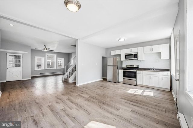 2406 W CLEARFIELD ST, Philadelphia, PA 19132