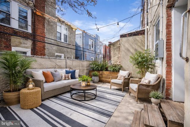 2406 W CLEARFIELD ST, Philadelphia, PA 19132