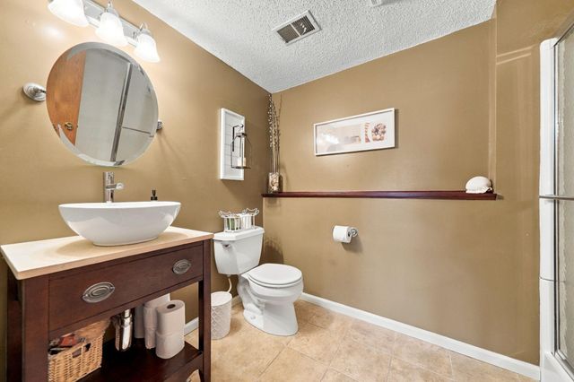8590 Jorgensen Avenue S, Cottage Grove, MN 55016