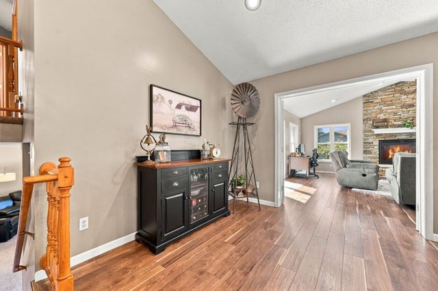 8590 Jorgensen Avenue S, Cottage Grove, MN 55016
