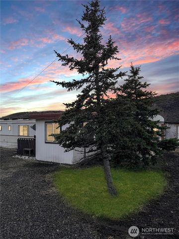 8820 Robbins Road, Ellensburg, WA 98926