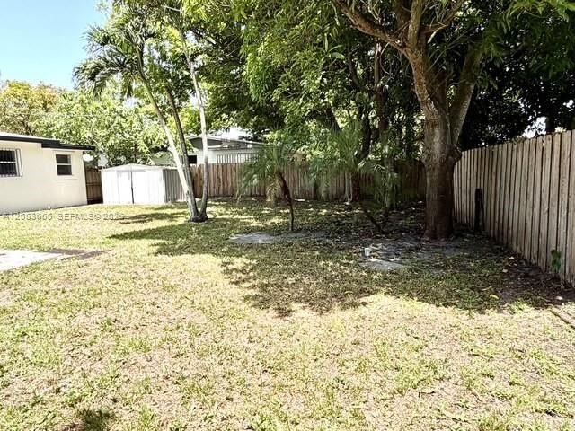 4810 NW 11th Pl, Lauderhill, FL 33313