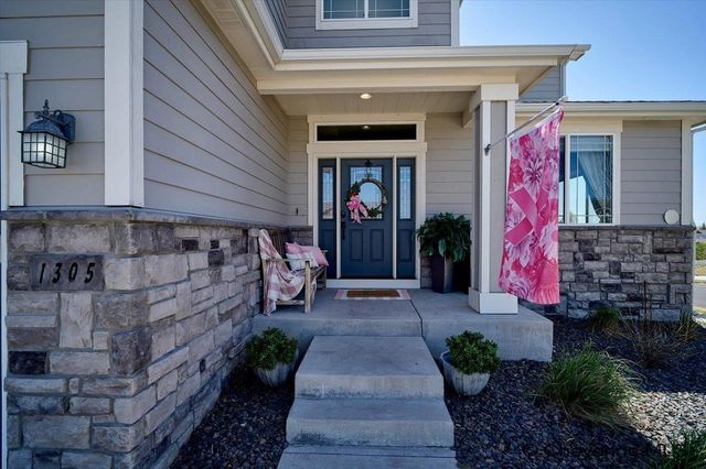 1305 JESSI DR, Cheyenne, WY 82009