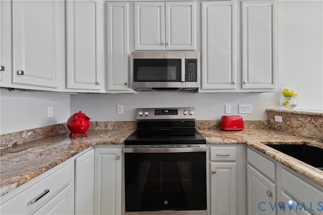 3528 Gwynns Pl, Glen Allen, VA 23060