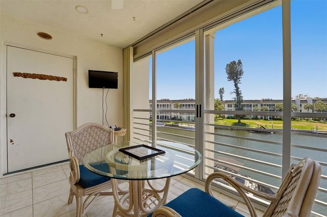 4400 EXETER DRIVE 305, Longboat Key, FL 34228