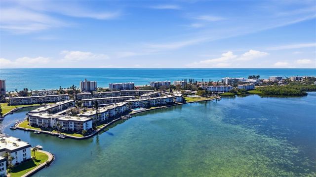 4400 EXETER DRIVE 305, Longboat Key, FL 34228
