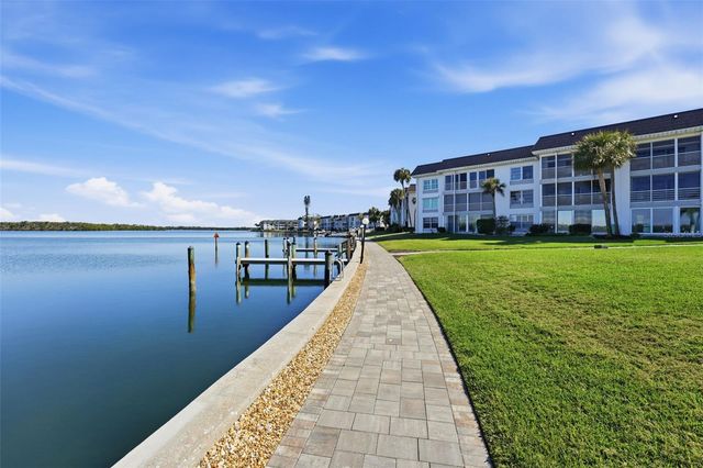 4400 EXETER DRIVE 305, Longboat Key, FL 34228