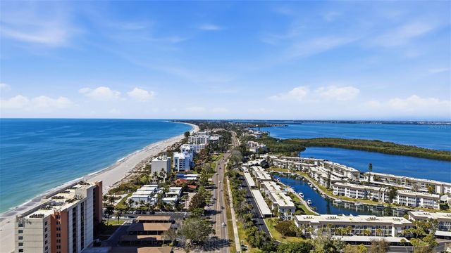 4400 EXETER DRIVE 305, Longboat Key, FL 34228