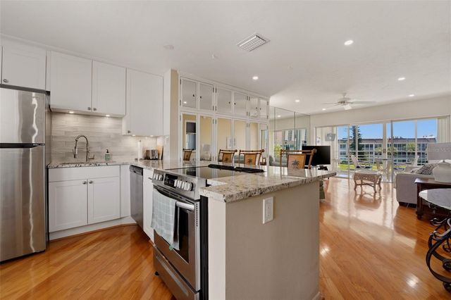 4400 EXETER DRIVE 305, Longboat Key, FL 34228