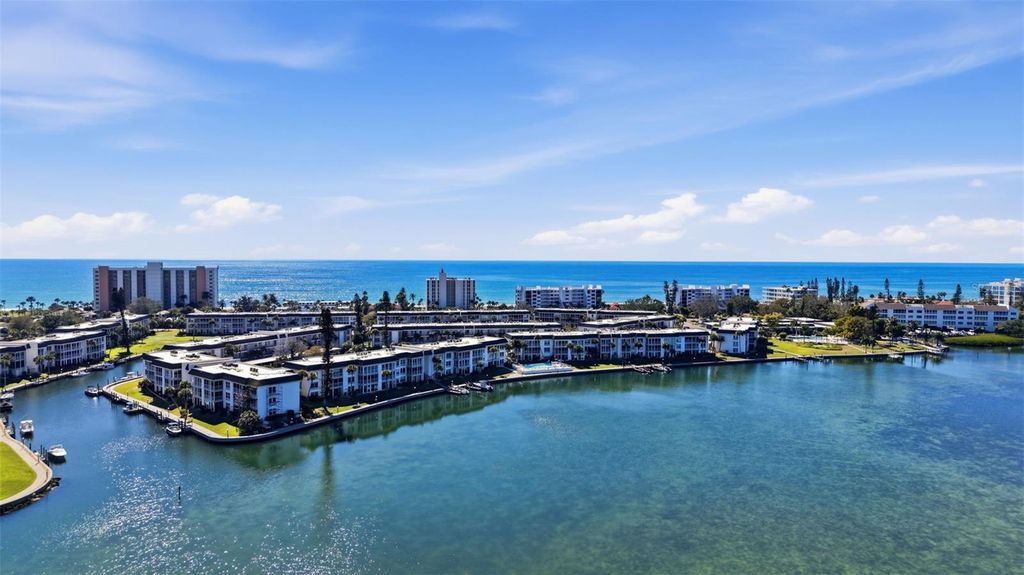 4400 EXETER DRIVE 305, Longboat Key, FL 34228