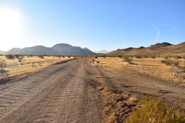 201 E Laguna Ave, Mojave, CA 93501