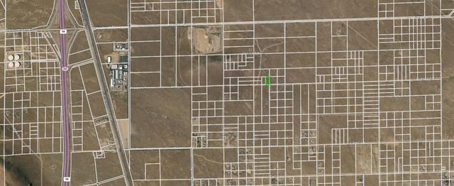 201 E Laguna Ave, Mojave, CA 93501