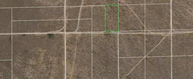 201 E Laguna Ave, Mojave, CA 93501