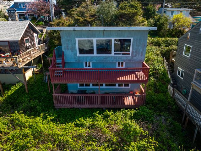 1582 SUNSET Ave, Oceanside, OR 97134