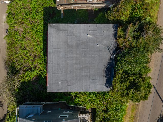 1582 SUNSET Ave, Oceanside, OR 97134