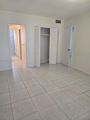 851 NE 14th Avenue 414, Hallandale Beach, FL 33009