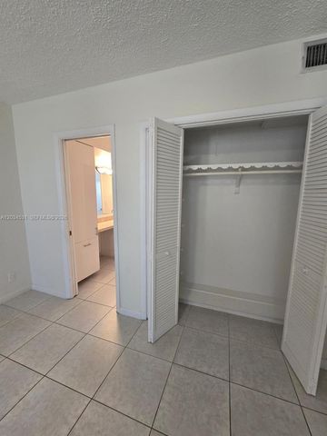 851 NE 14th Avenue 414, Hallandale Beach, FL 33009
