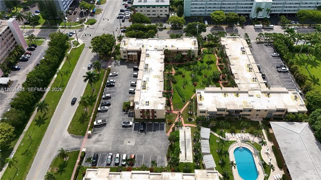 851 NE 14th Avenue 414, Hallandale Beach, FL 33009