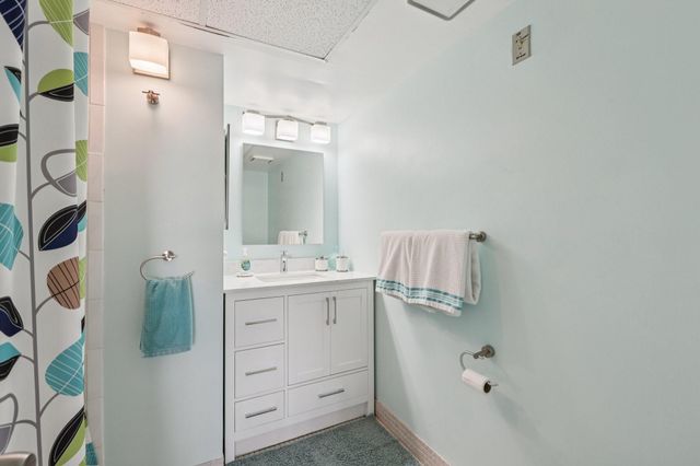 3129 Oakland Shores Drive A204, Oakland Park, FL 33309