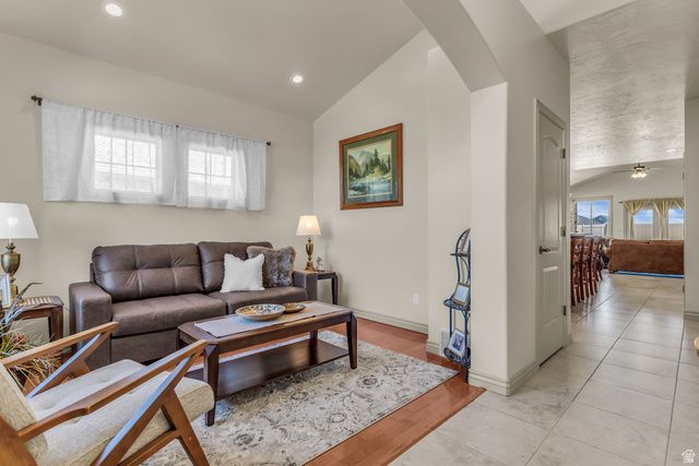1941 W TRAILSIDE, Syracuse, UT 84075