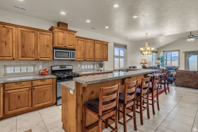 1941 W TRAILSIDE, Syracuse, UT 84075