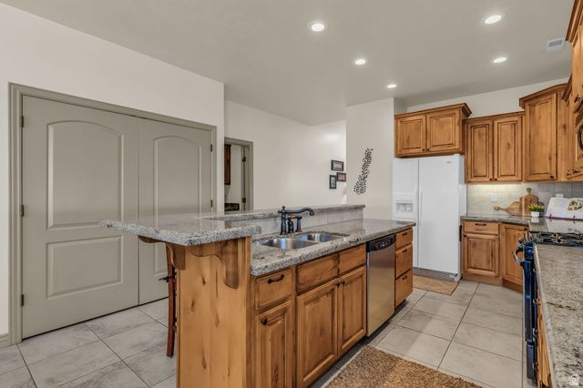 1941 W TRAILSIDE, Syracuse, UT 84075