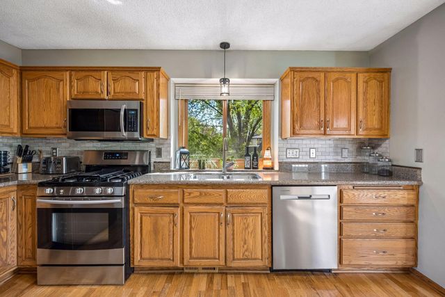 15000 Juniper Ridge Drive NW, Andover, MN 55303