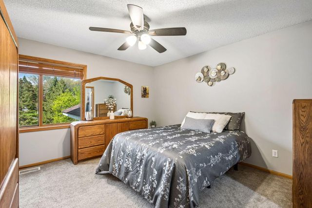 15000 Juniper Ridge Drive NW, Andover, MN 55303