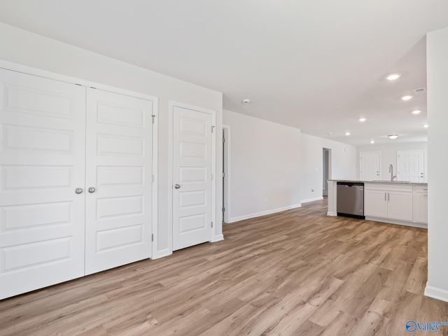 28065 Caperton Drive, Harvest, AL 35749